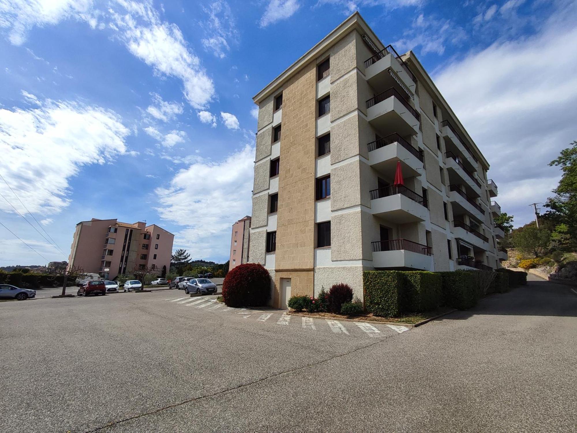 Le Cezanne - Climatise Avec Grande Terrasse Apartment Greoux-les-Bains Exterior photo